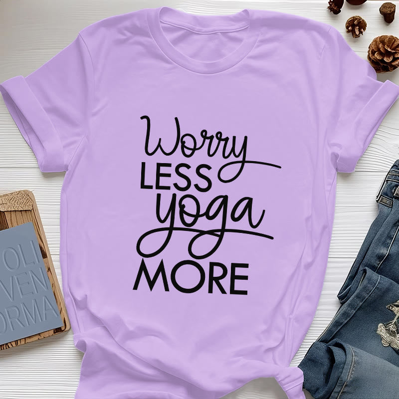 Camiseta Olivenorma "Preocúpate menos, haz más yoga" para amantes del yoga. Camiseta de meditación. - Púrpura - 2XL - image 16