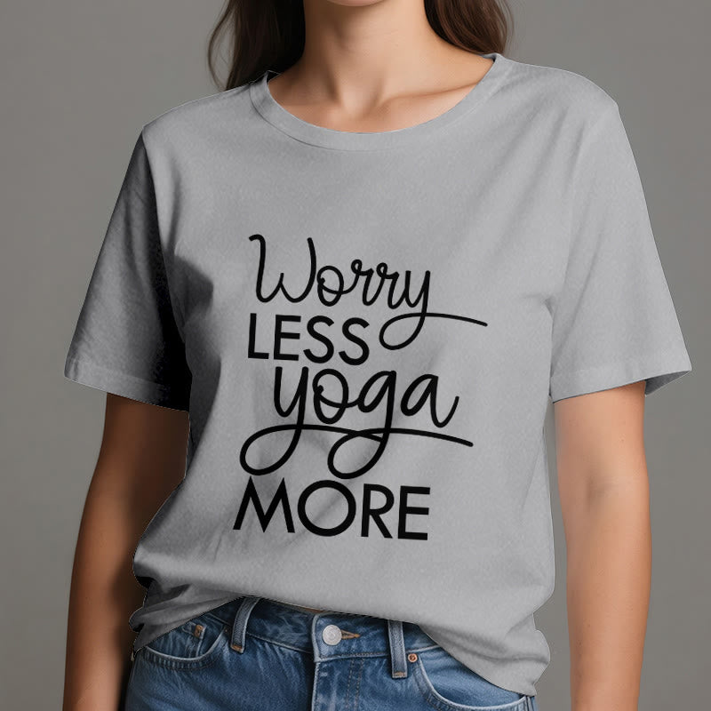 Camiseta Olivenorma "Preocúpate menos, haz más yoga" para amantes del yoga. Camiseta de meditación. - image 2
