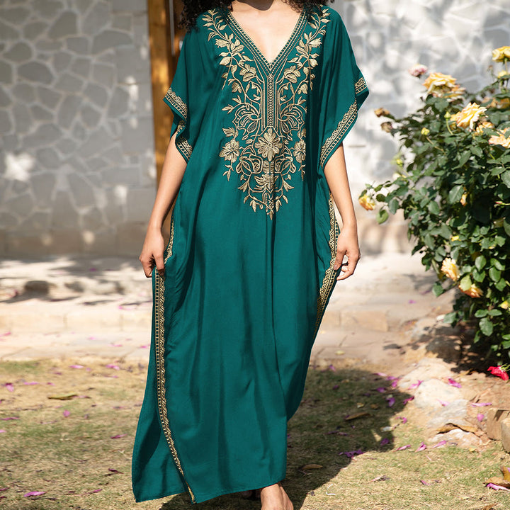 Vestido caftán playero Olivenorma con bordados para vacaciones