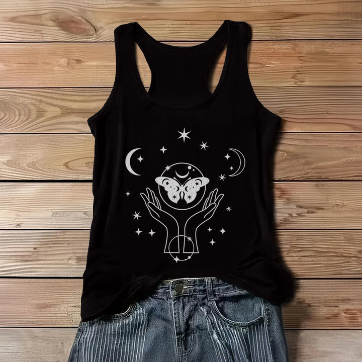 Camiseta sin mangas Olivenorma con manos de oración lunares y mariposa celestial - Negro - 3XL - image 5