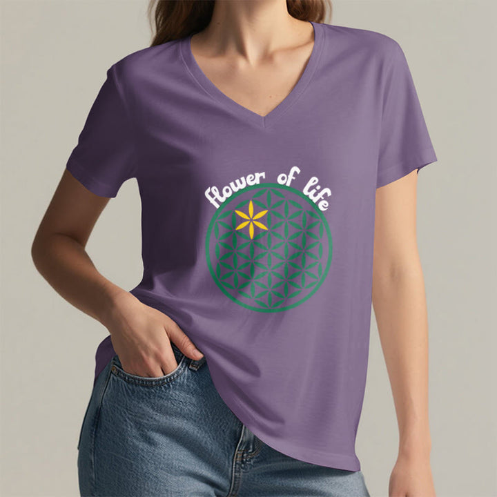 Camiseta informal con cuello en V y estampado bohemio de la Flor de la Vida de Olivenorma - image 19