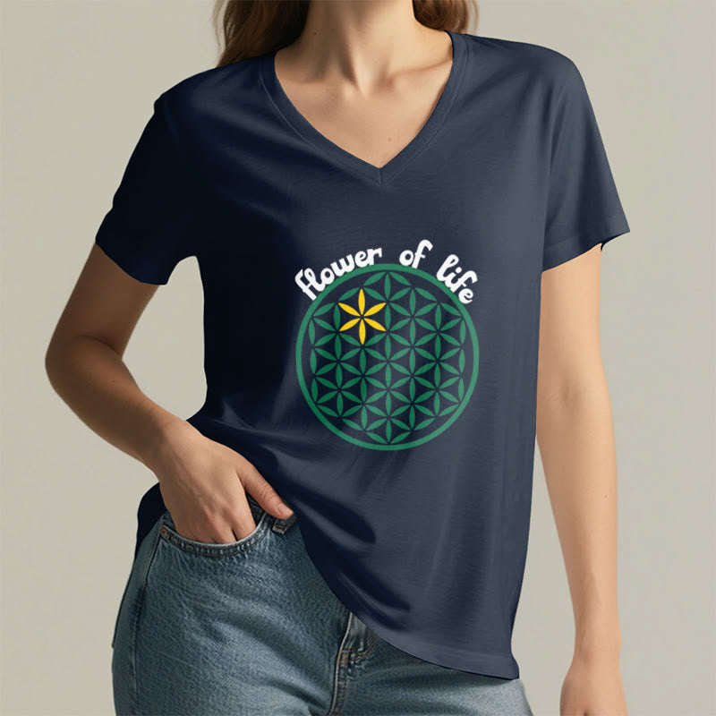Camiseta informal con cuello en V y estampado bohemio de la Flor de la Vida de Olivenorma - image 21