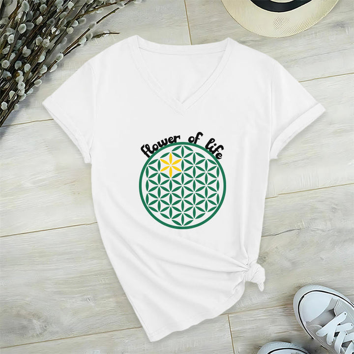 Camiseta informal con cuello en V y estampado bohemio de la Flor de la Vida de Olivenorma - Blanco - 2XL - image 10