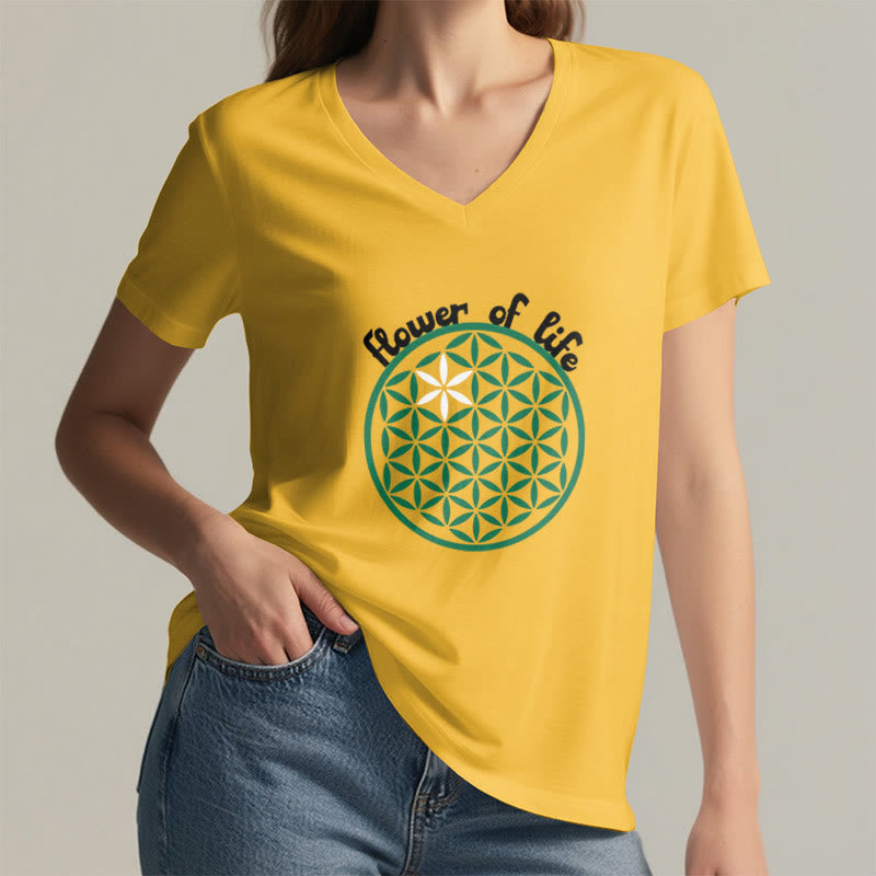 Camiseta informal con cuello en V y estampado bohemio de la Flor de la Vida de Olivenorma - image 13