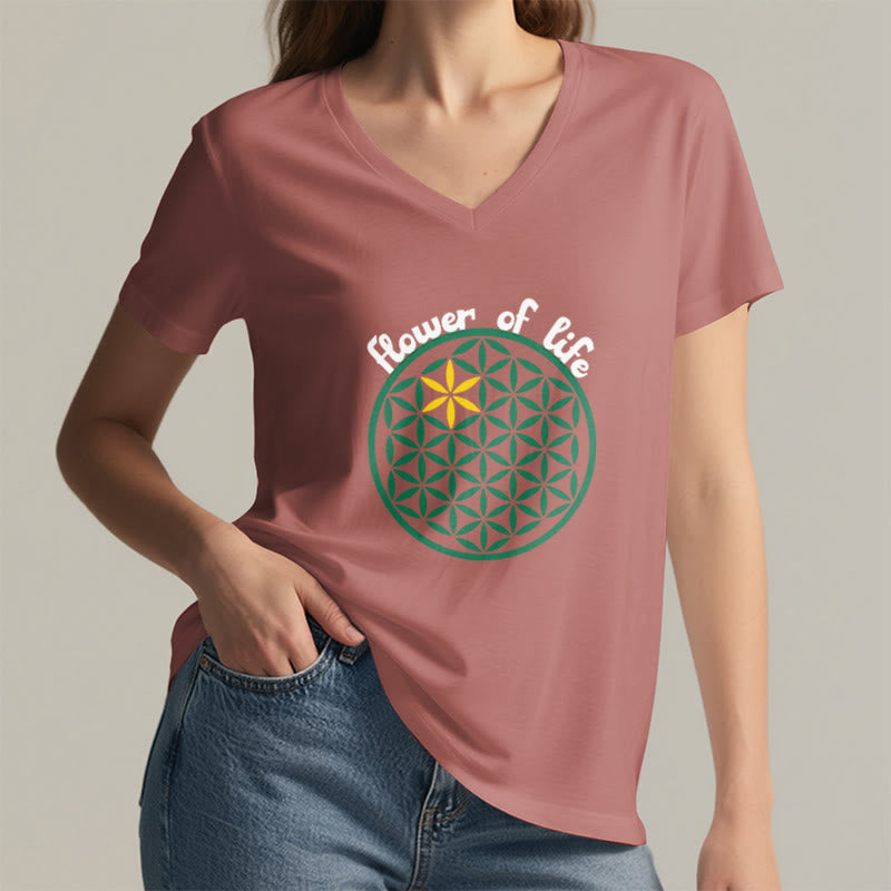 Camiseta informal con cuello en V y estampado bohemio de la Flor de la Vida de Olivenorma - image 27