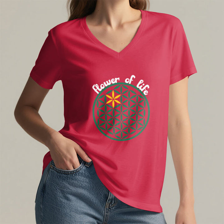 Camiseta informal con cuello en V y estampado bohemio de la Flor de la Vida de Olivenorma - image 29