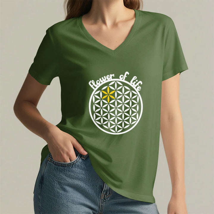 Camiseta informal con cuello en V y estampado bohemio de la Flor de la Vida de Olivenorma - image 25