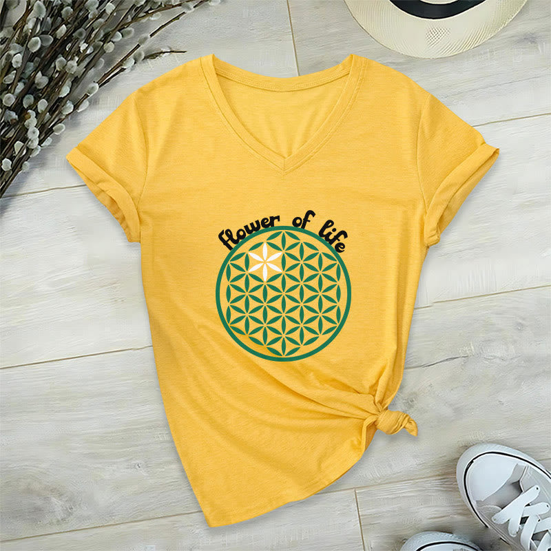 Camiseta informal con cuello en V y estampado bohemio de la Flor de la Vida de Olivenorma - Amarillo - 2XL - image 12