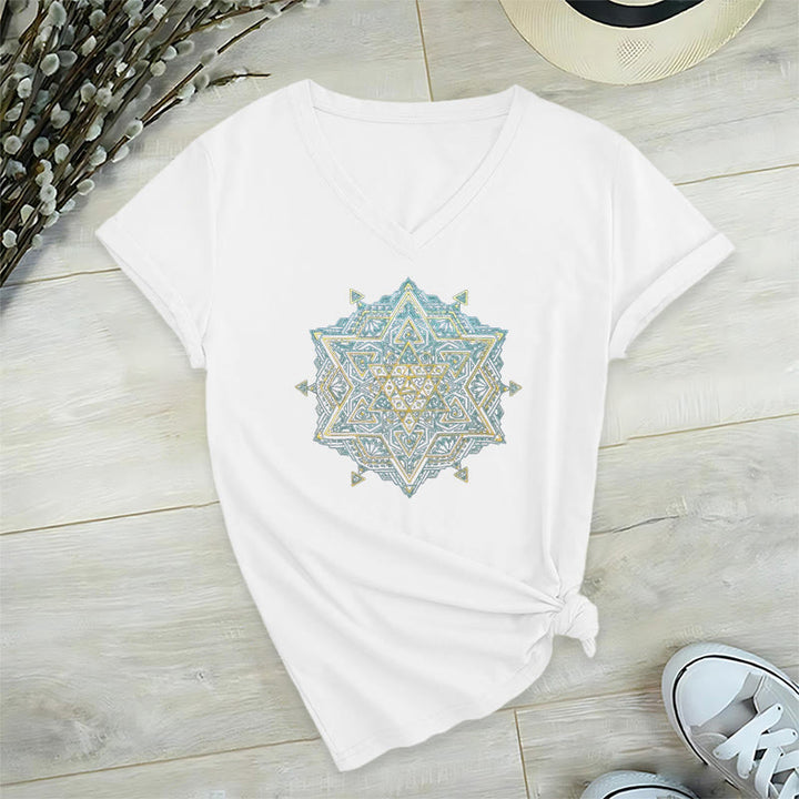 Camiseta de cuello en V con el símbolo del cubo de Metatro de Olivenorma , geometría sagrada, sanación y espiritualidad. - Blanco - 2XL - image 13