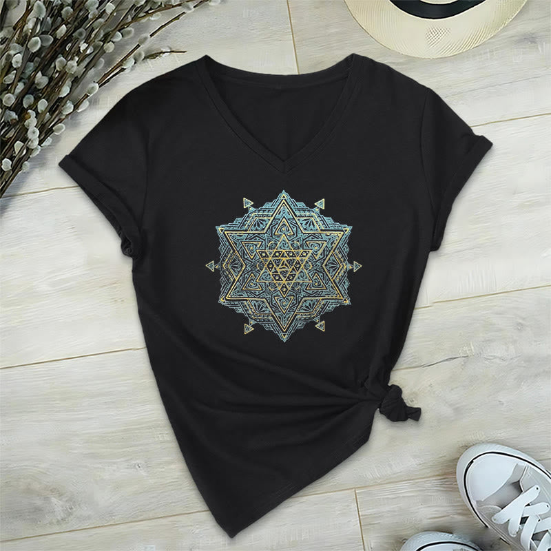 Camiseta de cuello en V con el símbolo del cubo de Metatro de Olivenorma , geometría sagrada, sanación y espiritualidad. - Negro - 2XL - image 11