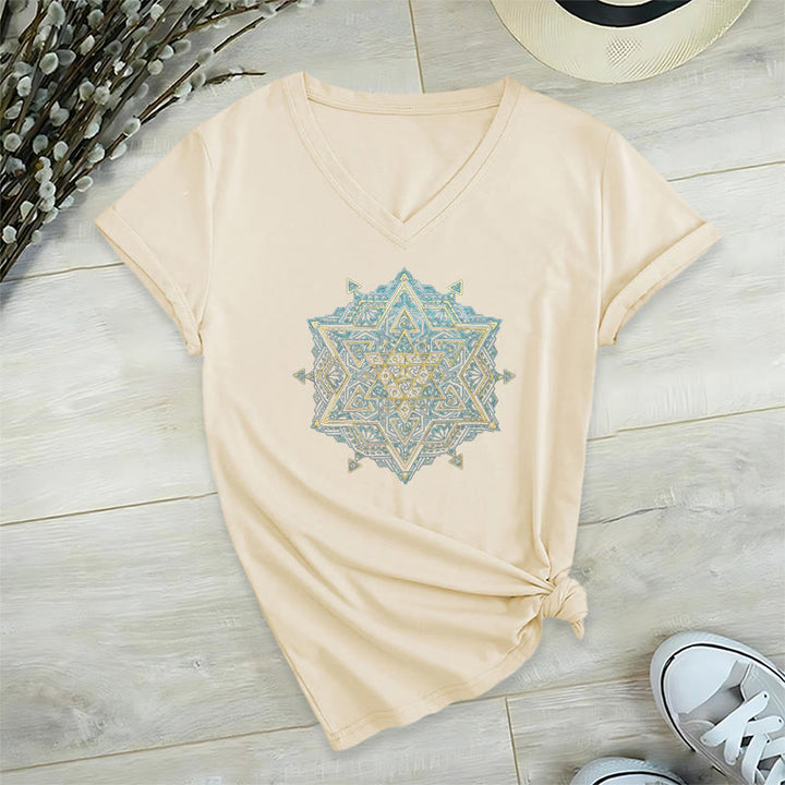 Camiseta de cuello en V con el símbolo del cubo de Metatro de Olivenorma , geometría sagrada, sanación y espiritualidad. - Beige - 2XL - image 15