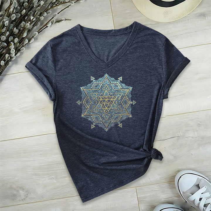 Camiseta de cuello en V con el símbolo del cubo de Metatro de Olivenorma , geometría sagrada, sanación y espiritualidad. - Marina de guerra - 2XL - image 21