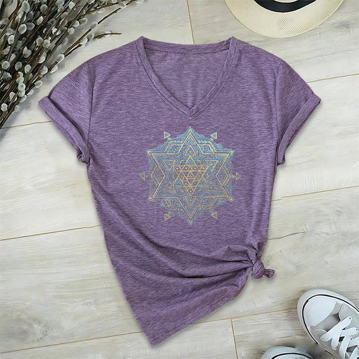 Camiseta de cuello en V con el símbolo del cubo de Metatro de Olivenorma , geometría sagrada, sanación y espiritualidad. - Púrpura - 2XL - image 23