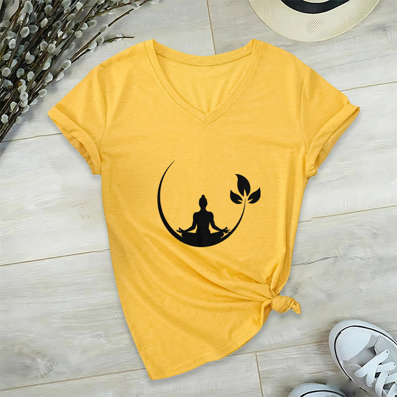 Camiseta de cuello en V con meditación de Buda de loto de Olivenorma Yoga - Amarillo - 2XL - image 1