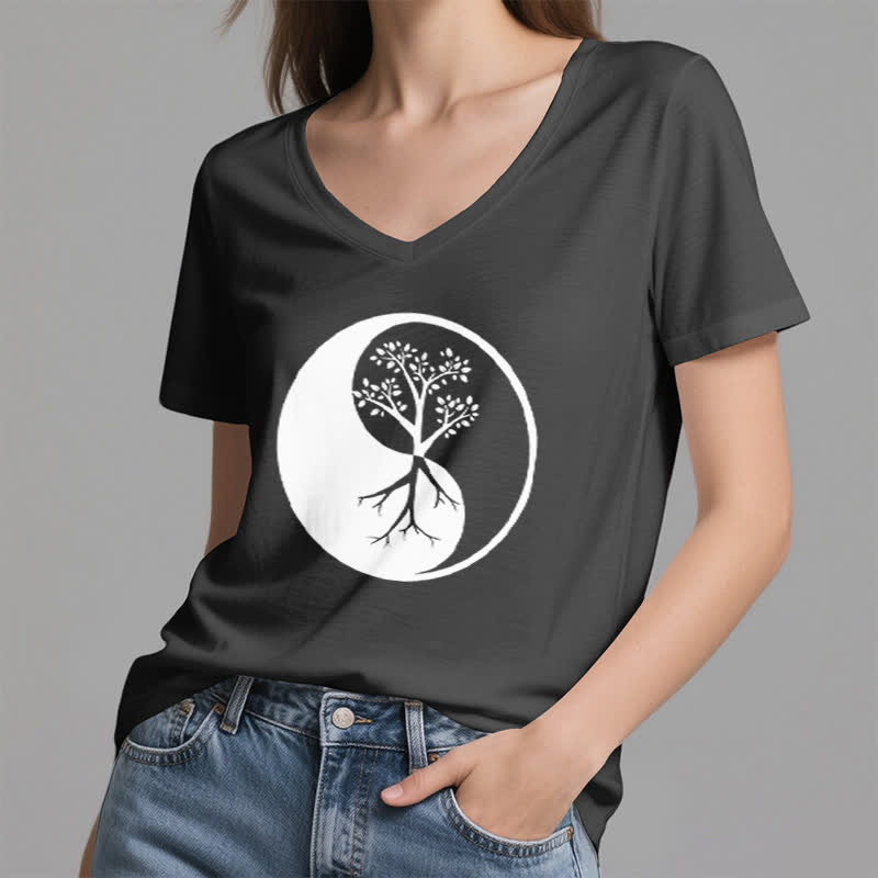 Camiseta Olivenorma con cuello en V para yoga, meditación y árbol Yin Yang - image 2