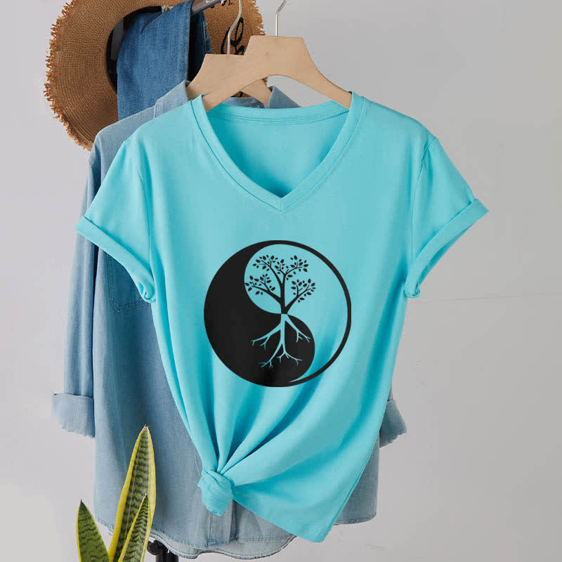 Camiseta Olivenorma con cuello en V para yoga, meditación y árbol Yin Yang - image 25