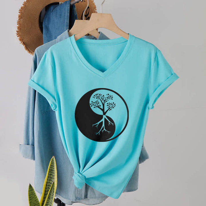 Camiseta Olivenorma con cuello en V para yoga, meditación y árbol Yin Yang - image 25
