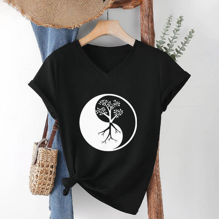 Camiseta Olivenorma con cuello en V para yoga, meditación y árbol Yin Yang - image 13