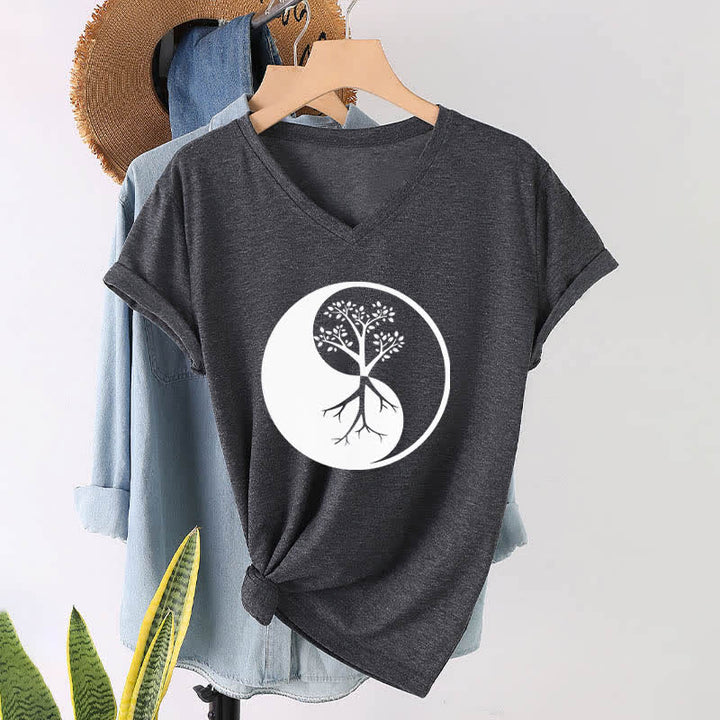 Camiseta Olivenorma con cuello en V para yoga, meditación y árbol Yin Yang - image 3