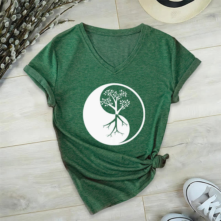 Camiseta Olivenorma con cuello en V para yoga, meditación y árbol Yin Yang - Verde oscuro - 2XL - image 8