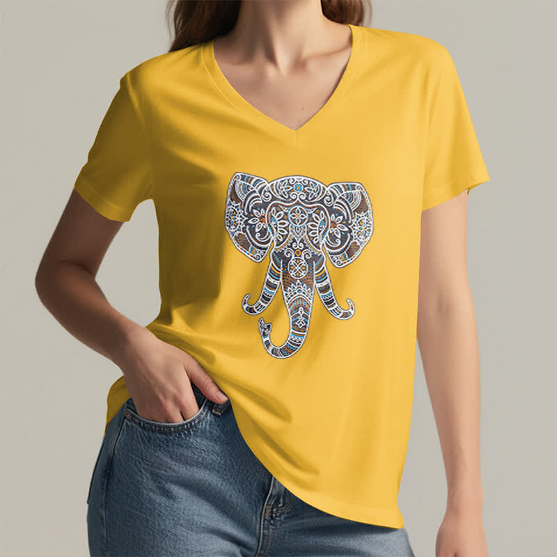 Camiseta Olivenorma con cuello en V para mujer con elefantes de naturaleza y animales - image 17