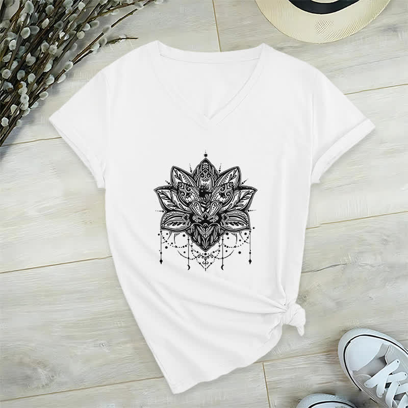 Camiseta Olivenorma con cuello en V y estampado de loto - Blanco - 2XL - image 3