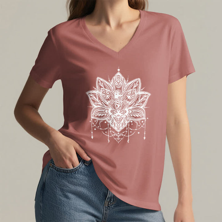 Camiseta Olivenorma con cuello en V y estampado de loto - image 2