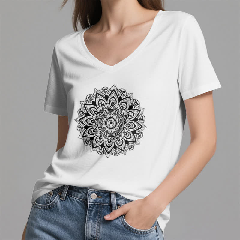 Camiseta de yoga con cuello en V y estampado geométrico de flor de loto de Olivenorma - image 26