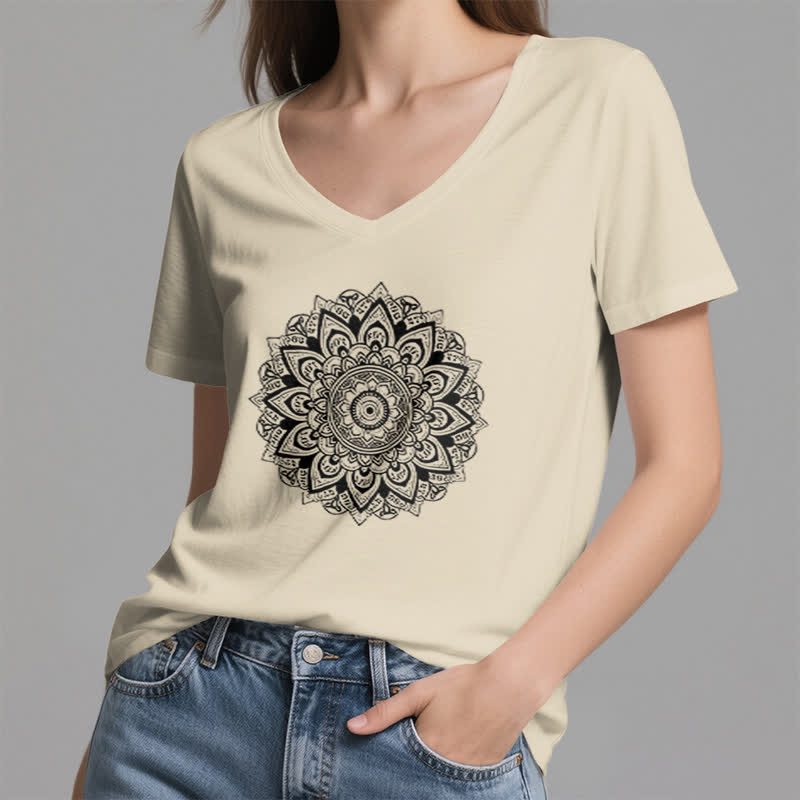 Camiseta de yoga con cuello en V y estampado geométrico de flor de loto de Olivenorma - image 21