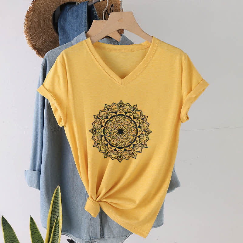 Olivenorma Mandala Lotus Boho Flower Yoga Camiseta de cuello en V - Amarillo - 2XL - image 15