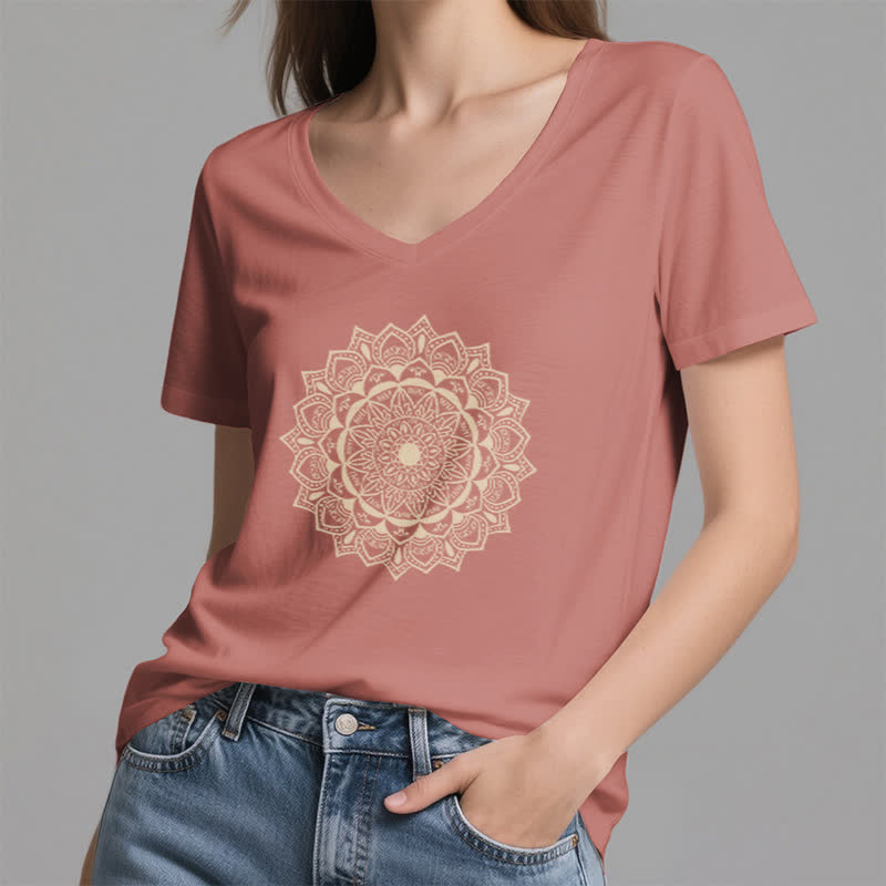 Olivenorma Mandala Lotus Boho Flower Yoga Camiseta de cuello en V - image 18