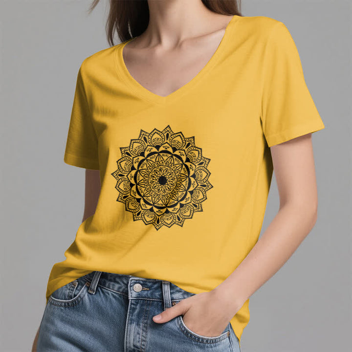 Olivenorma Mandala Lotus Boho Flower Yoga Camiseta de cuello en V - image 16