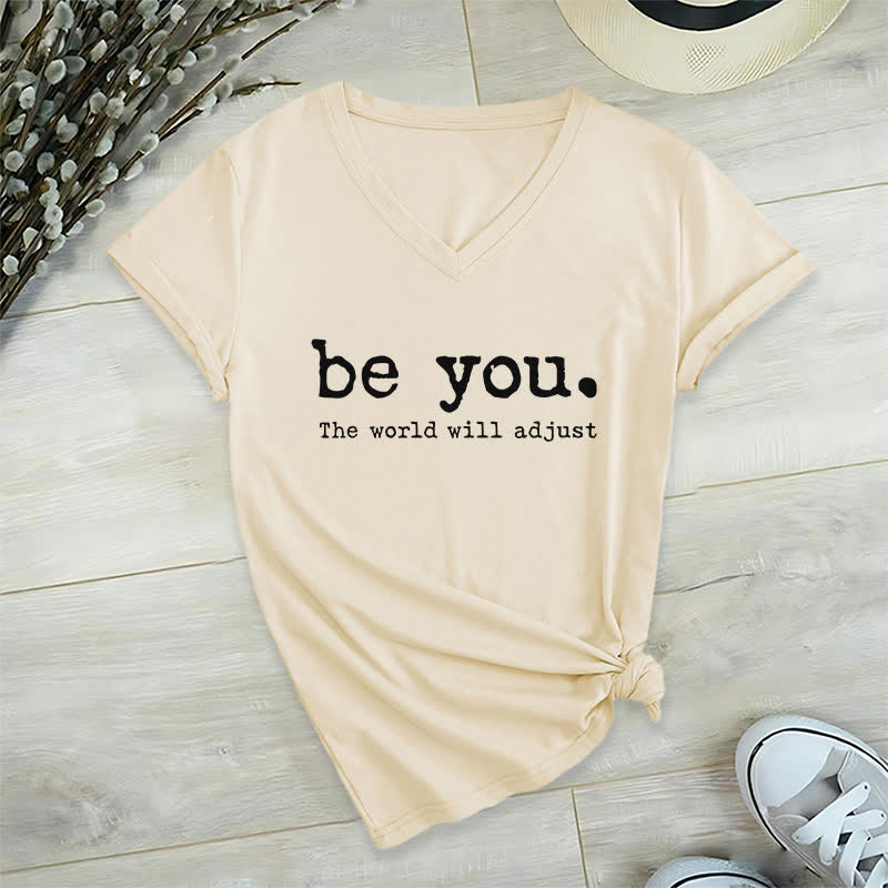 Olivenorma - Camiseta de cuello en V "Sé tú mismo, el mundo se adaptará" - Caqui - 2XL - image 21