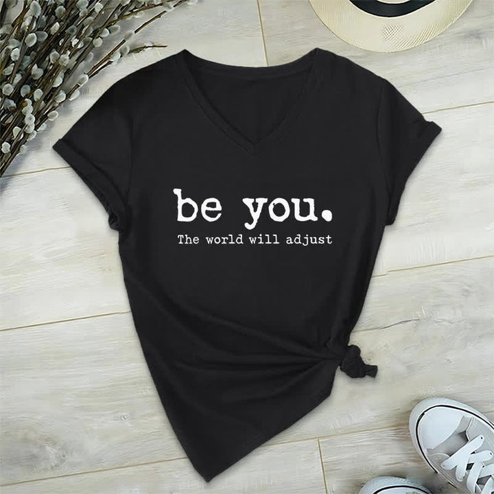 Olivenorma - Camiseta de cuello en V "Sé tú mismo, el mundo se adaptará" - Negro - 2XL - image 11