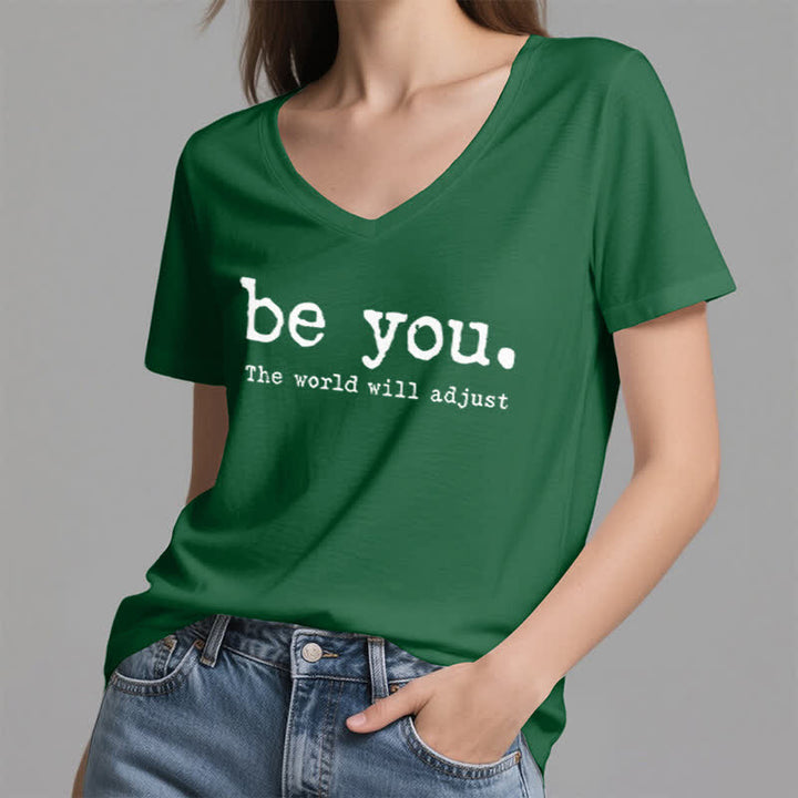 Olivenorma - Camiseta de cuello en V "Sé tú mismo, el mundo se adaptará" - image 6