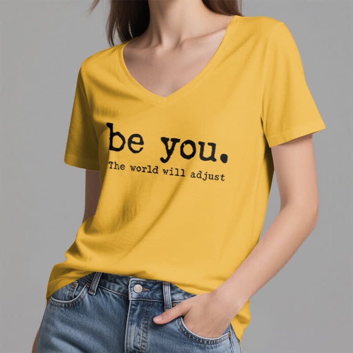 Olivenorma - Camiseta de cuello en V "Sé tú mismo, el mundo se adaptará" - image 16
