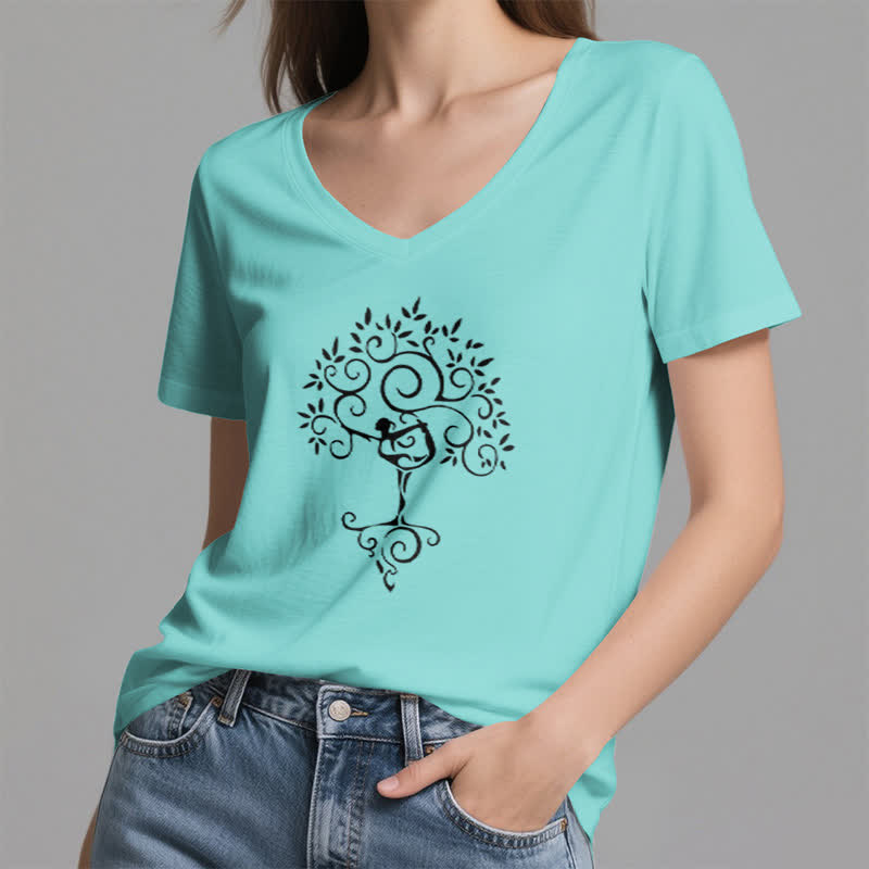 Camiseta de cuello en V con postura del árbol de yoga Olivenorma - image 20