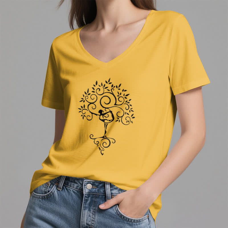 Camiseta de cuello en V con postura del árbol de yoga Olivenorma - image 23
