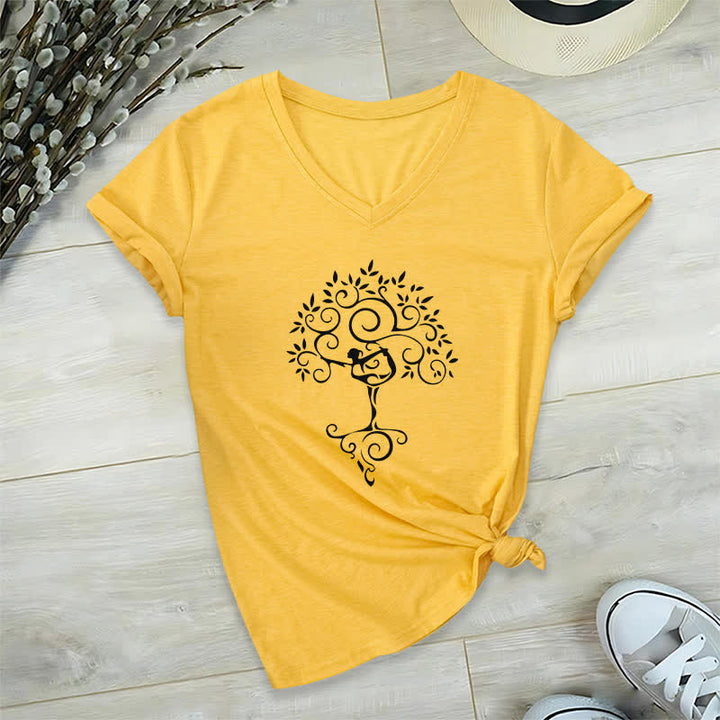 Camiseta de cuello en V con postura del árbol de yoga Olivenorma - Amarillo - 2XL - image 9