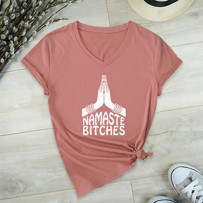 Camiseta de cuello en V con la divertida meditación y yoga "Namaste" de Olivenorma - Rosa - 2XL - image 18