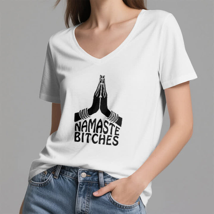 Camiseta de cuello en V con la divertida meditación y yoga "Namaste" de Olivenorma - image 2