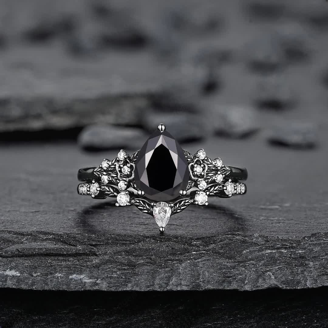 Anillo de granate y obsidiana con corona del guardián de Olivenorma - image 16