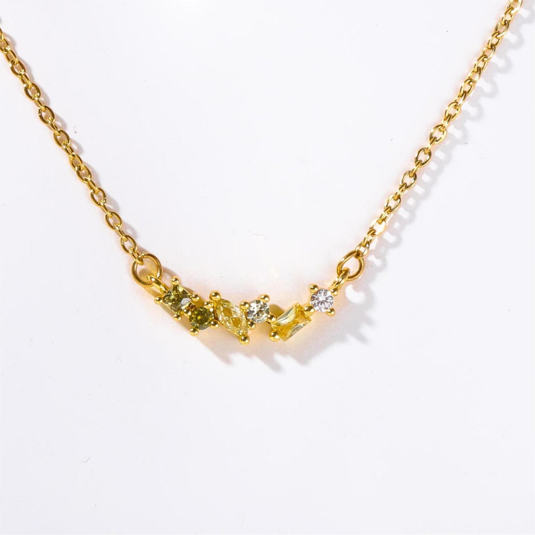 Collar de oro bañado en cobre con colgante de cuentas de piedra natal múltiple de Olivenorma