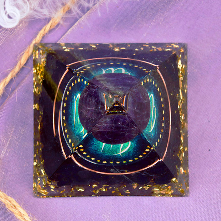 Pirámide de orgón del zodiaco Virgo con esfera de amatista y obsidiana de Olivenorma 