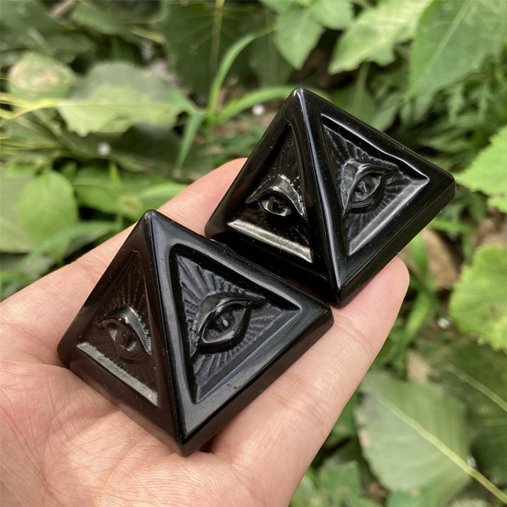Pirámide de orgón de obsidiana de Olivenorma, decoración con piedras preciosas 