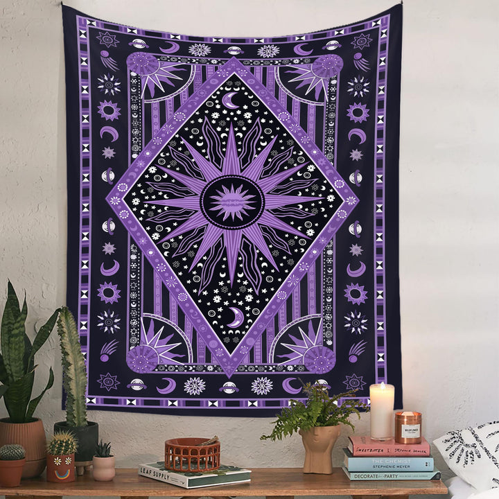 Tapiz bohemio con rayos de sol y luna de Olivenorma 