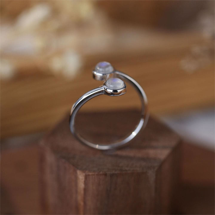 Anillo ajustable abierto de piedra lunar Olivenorma S925 