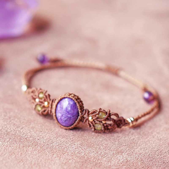 Pulsera y collar de amatista y charoita tejida a mano de Olivenorma
