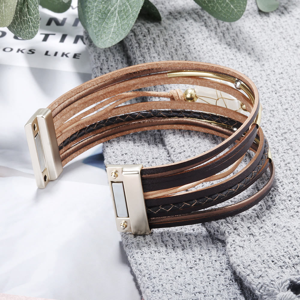 Pulsera de cuero trenzado con perlas naturales de agua dulce de Olivenorma 