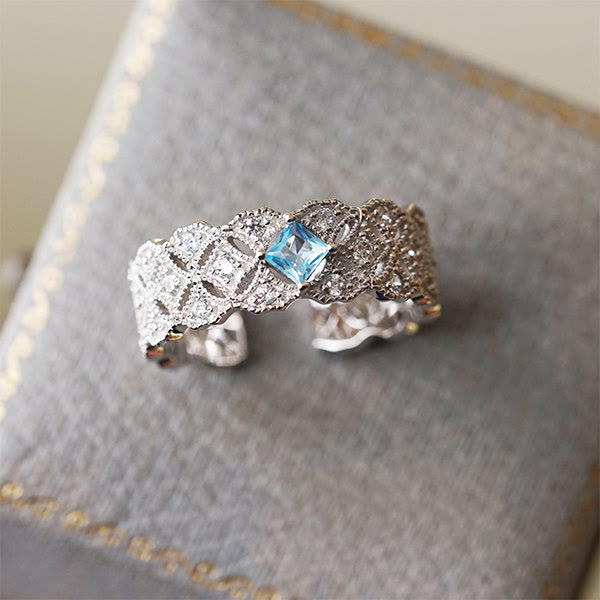 Anillo de topacio azul retro "Sea Blue" de Olivenorma